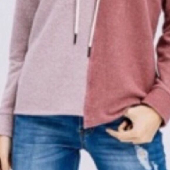 Two Tone Asymmetrical Hoodie - Picture 10 of 15